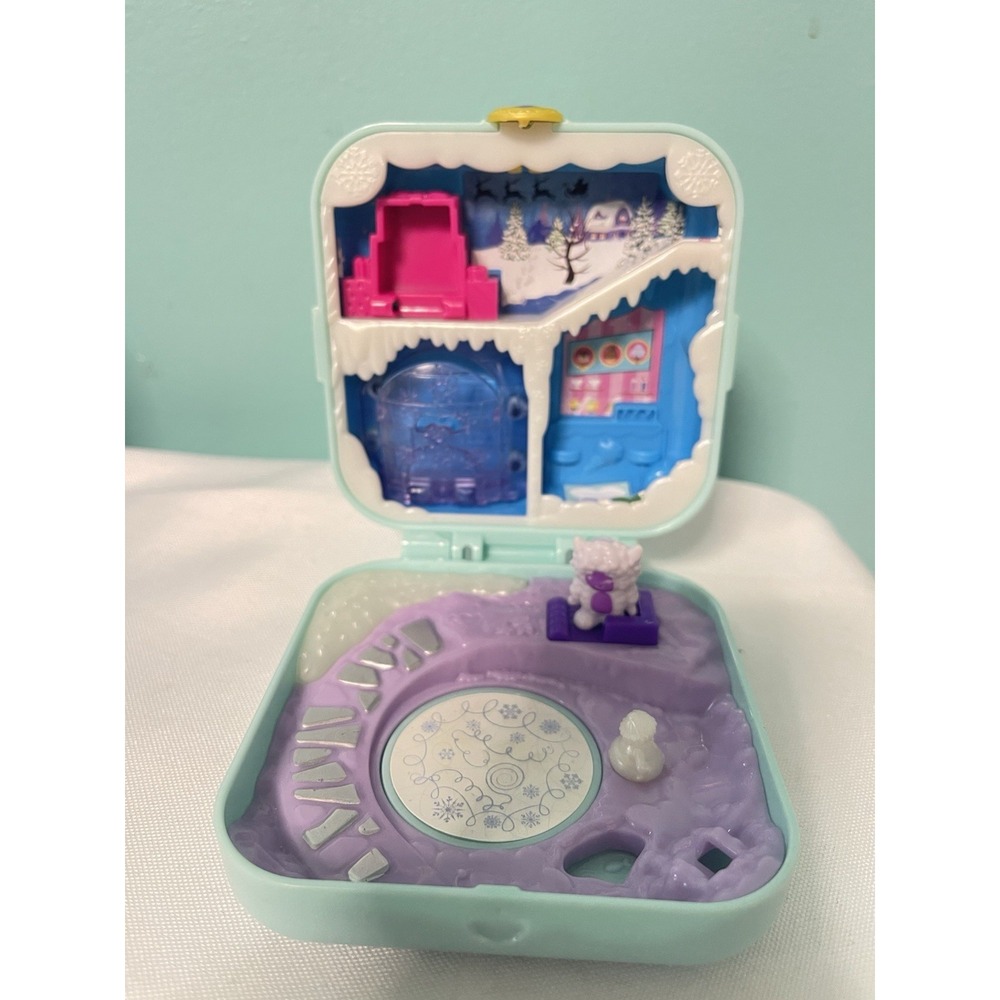 POLLY POCKET 2018 Mattel Compact Blue Present‎ Winter Snowflake doll